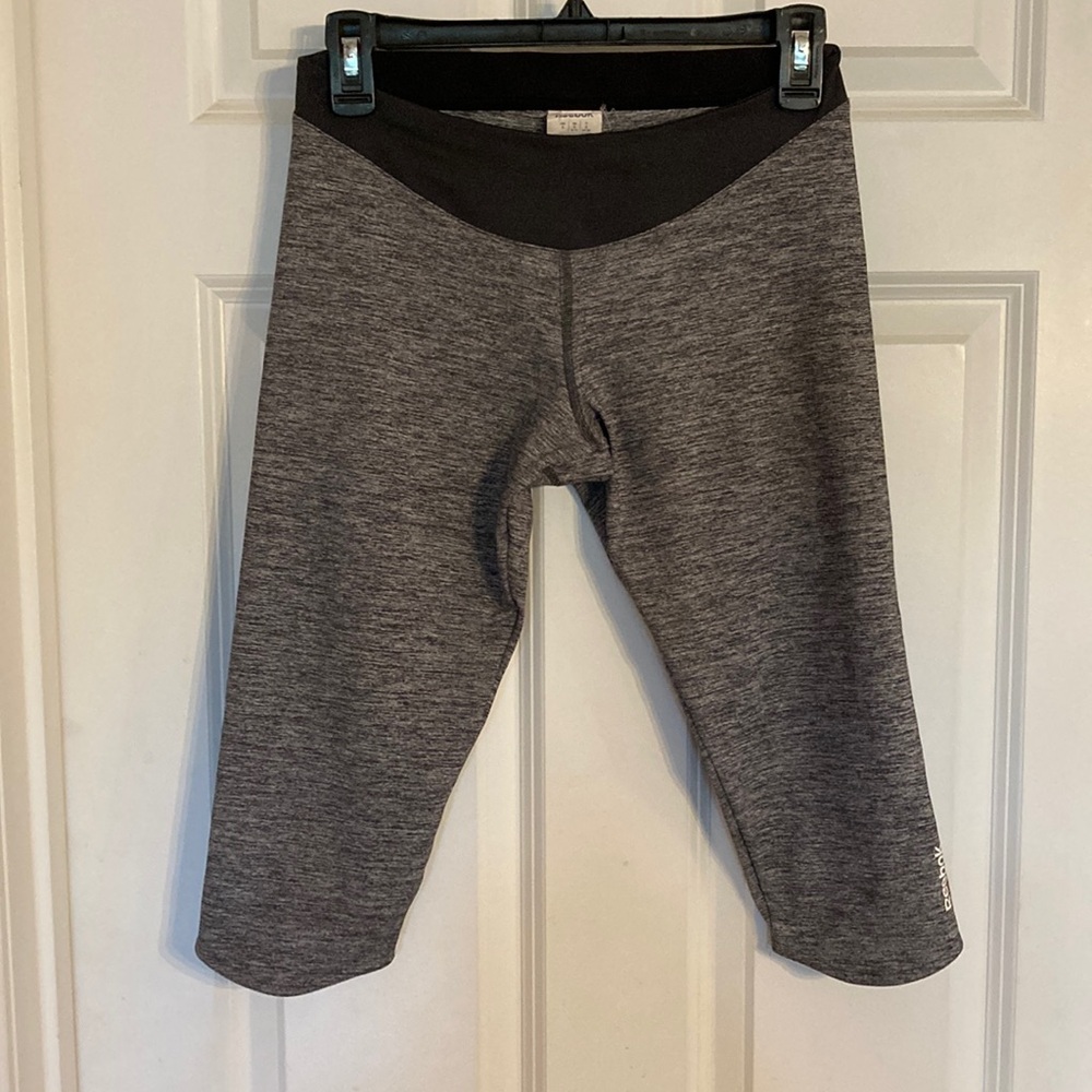 Reebok crop heather grey leggings